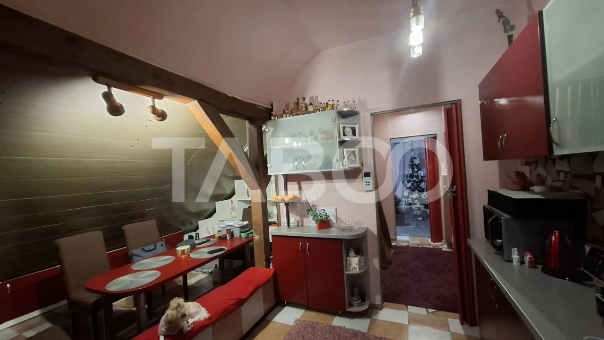 Apartament 3 camere de vanzare decomandat 98 mp zona Selimbar Sibiu - 2