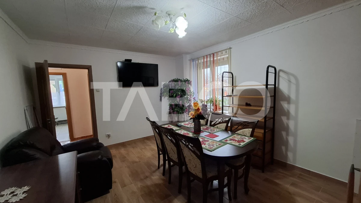 Apartament de vanzare 2 camere decomandat 54 mp zona Vasile Aaron - 10