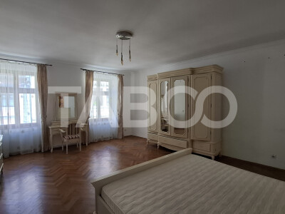 Apartament 2 camere de vanzare 70 mp in Centrul Istoric al Sibiului
