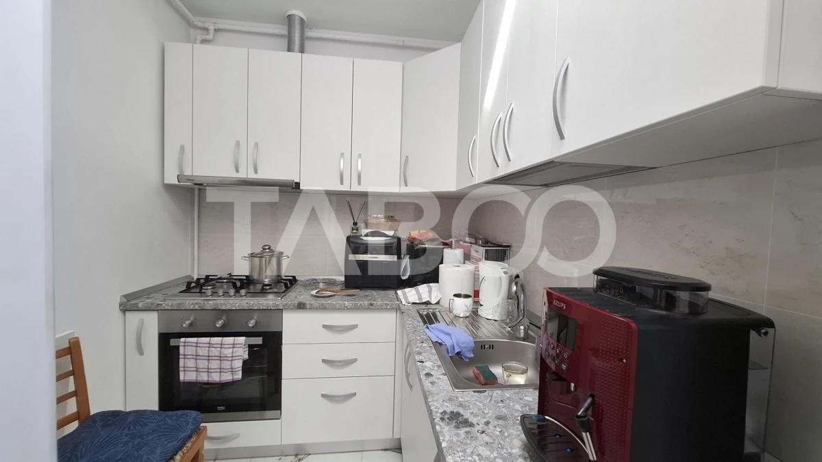 Apartament de vanzare 3 camere decomandat 68 mp zona Turnisor Sibiu - 8