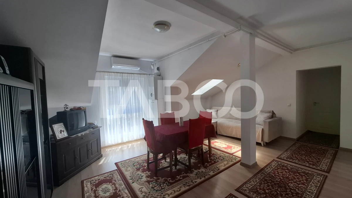 Apartament de vanzare 3 camere decomandat 68 mp zona Turnisor Sibiu - 2