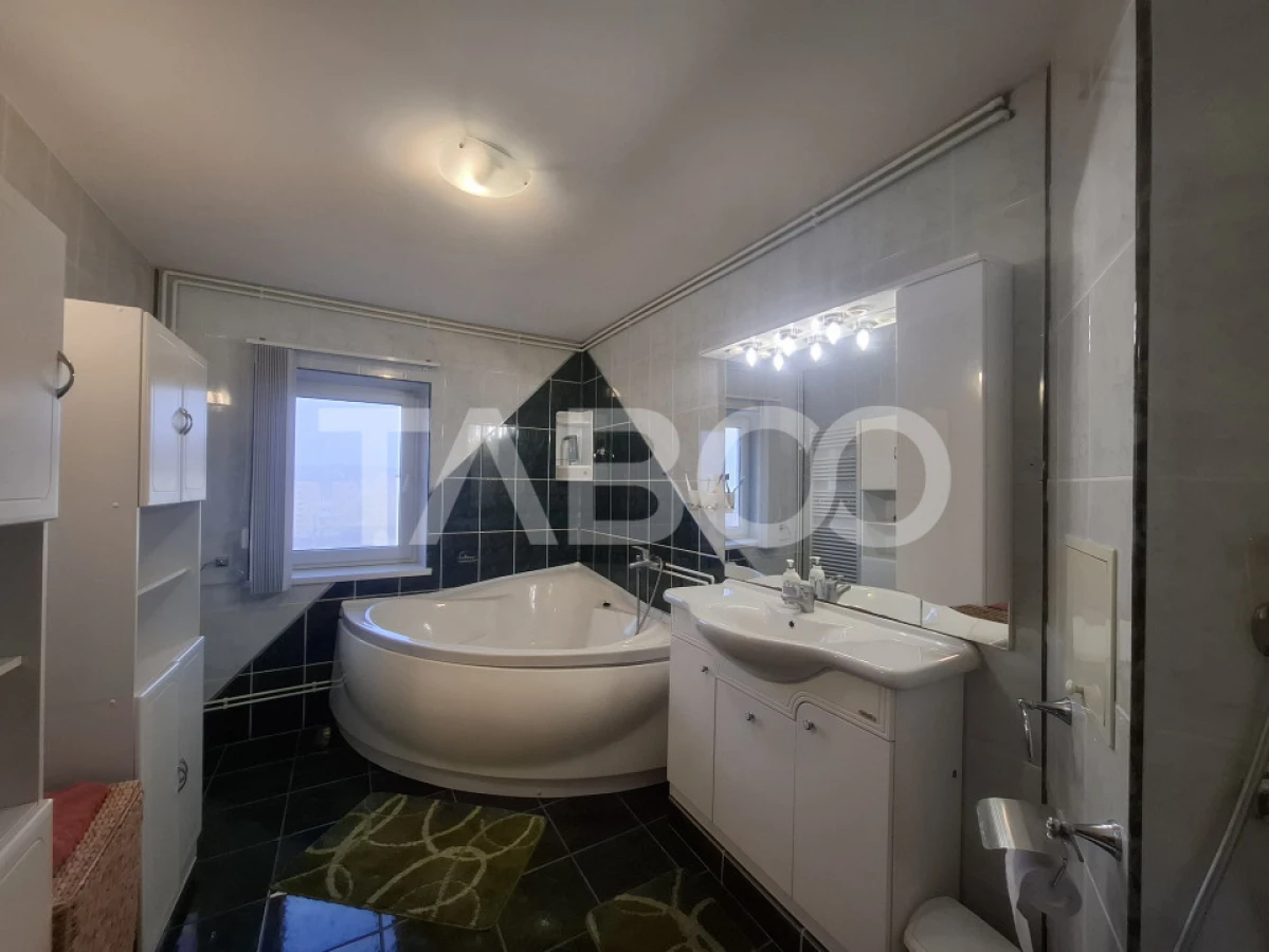 Apartament 5 camere de vanzare 138 mp utili zona Ciresica Sibiu - 8