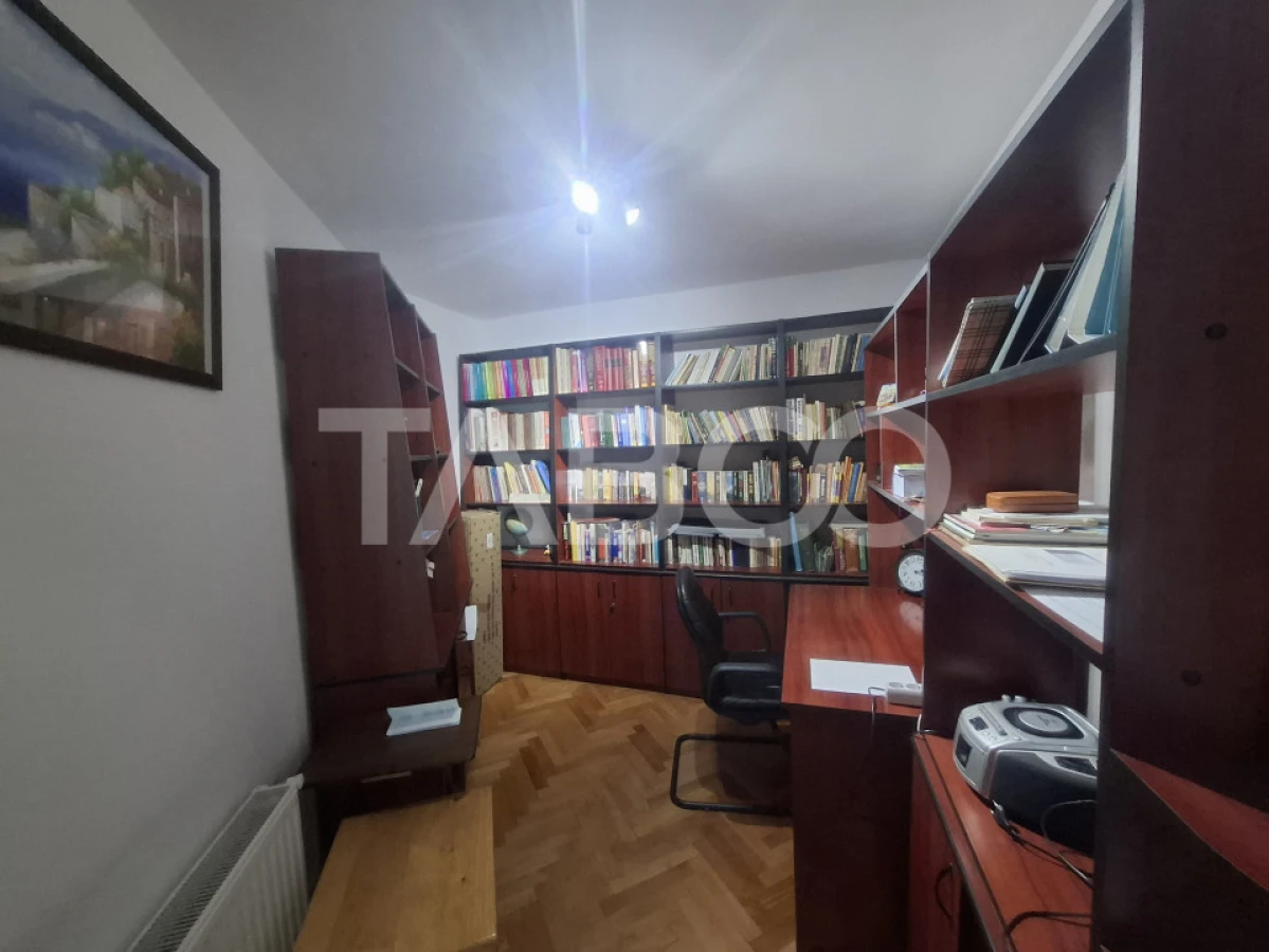 Apartament 5 camere de vanzare 138 mp utili zona Ciresica Sibiu - 6