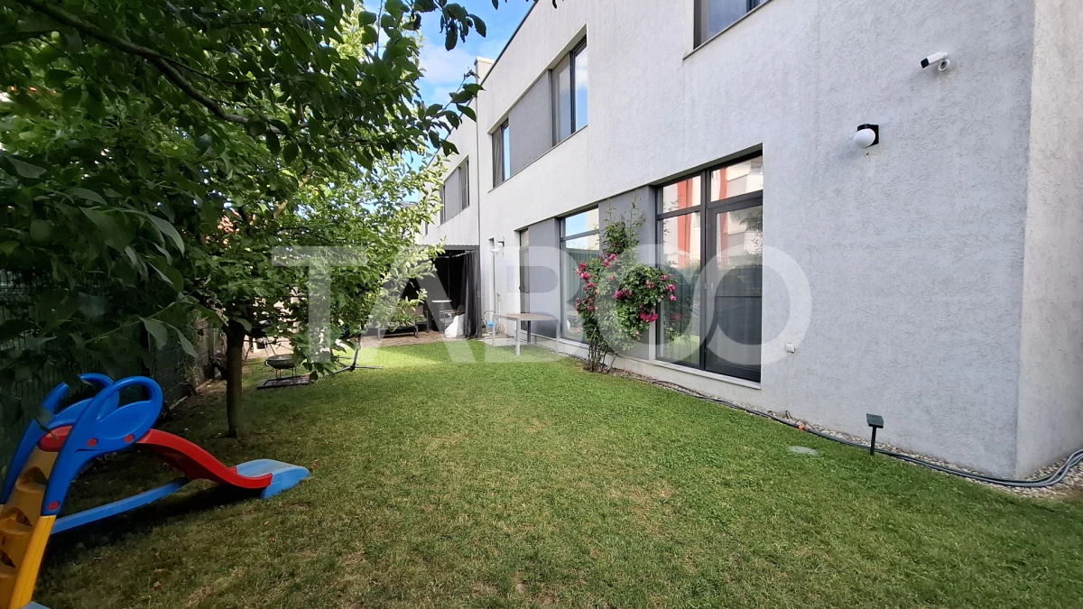 Casa moderna 3 in 1 in Selimbar Sibiu - 1