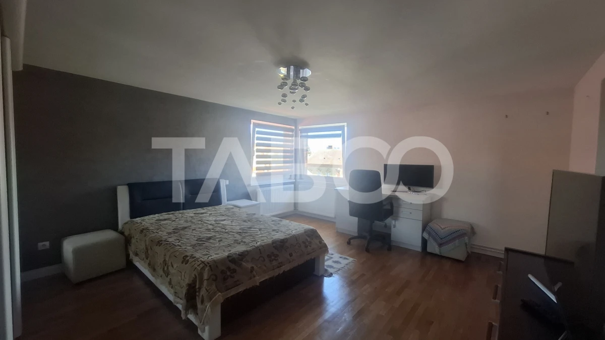 Apartament 4 camere 155 mp 2 balcoane garaj inchis Central Sibiu - 5
