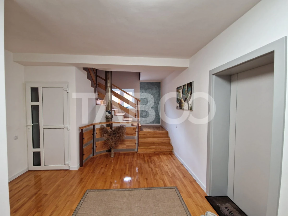 Casa de inchiriat cu 4 nivele pentru regim hotelier Strand Sibiu - 4