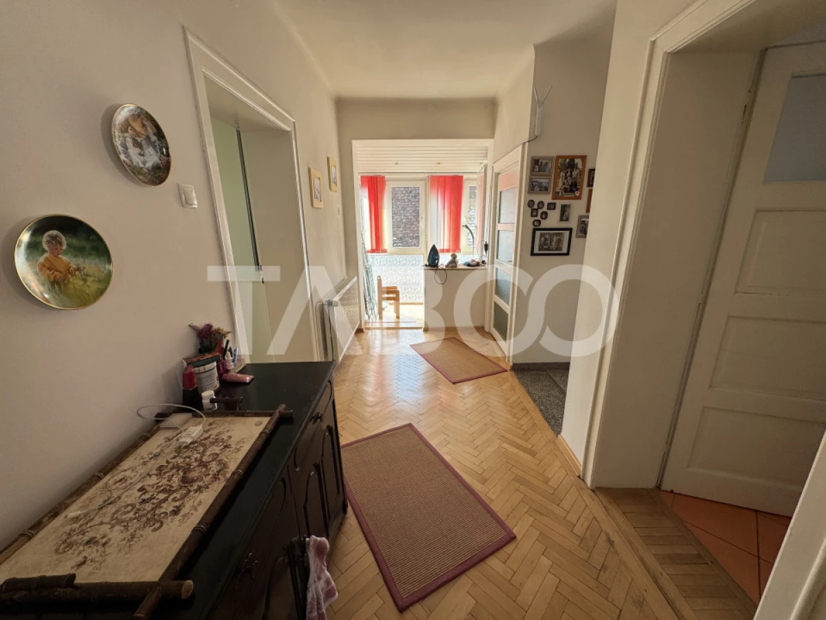 Casa individuala si apartament 2 fronturi teren 584 mp Turnisor Sibiu - 9