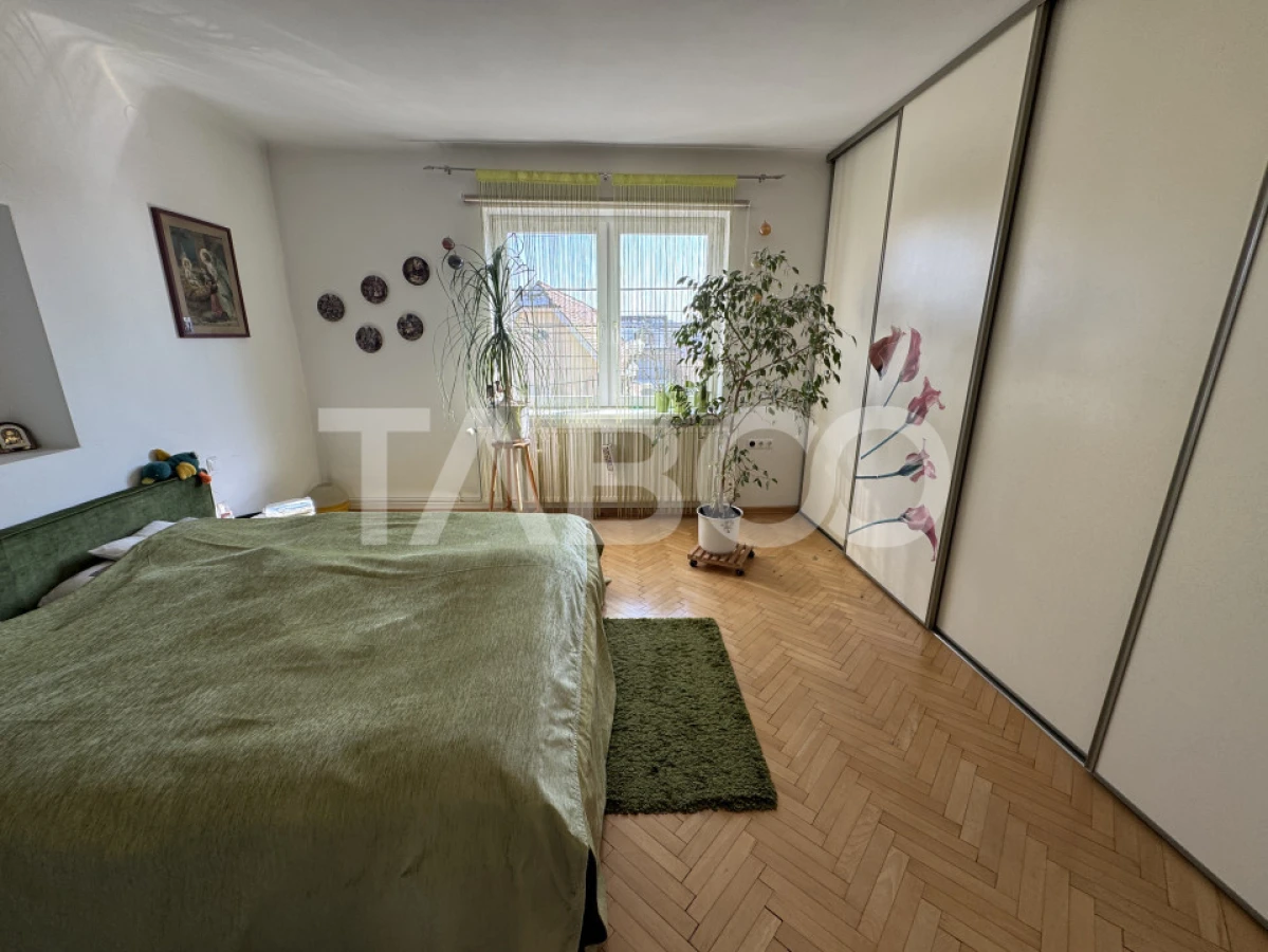 Casa individuala si apartament 2 fronturi teren 584 mp Turnisor Sibiu - 6