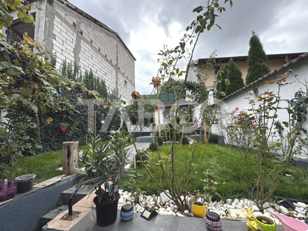 Casa individuala renovata cu 4 camere 3 bai 120 mpu garaj Trei Stejari - 5