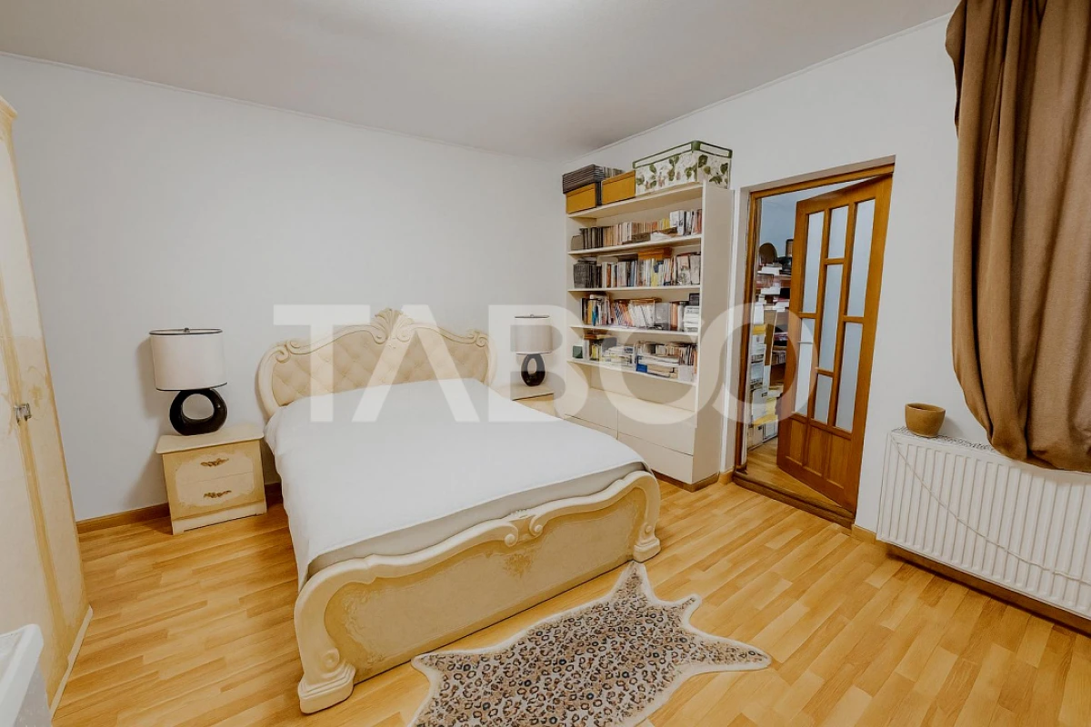 Casa individuala renovata cu 4 camere 3 bai 120 mpu garaj Trei Stejari - 2