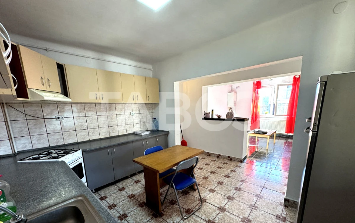 Casa de inchiriat cu 5 camere 2 bai curte pet friendly Lazaret Sibiu - 2