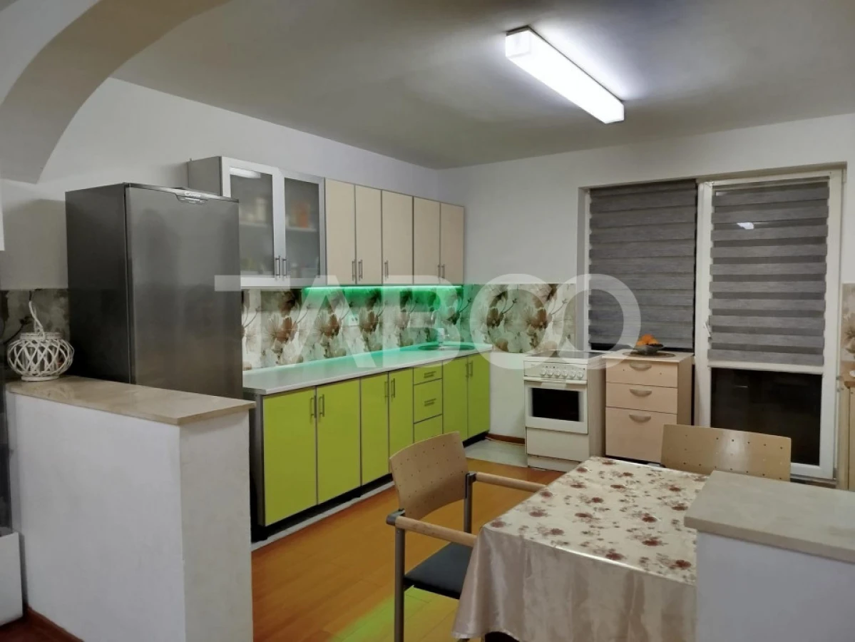 Casa de vanzare cu garaj si curte 147 mpu in Sura Mare Sibiu - 3