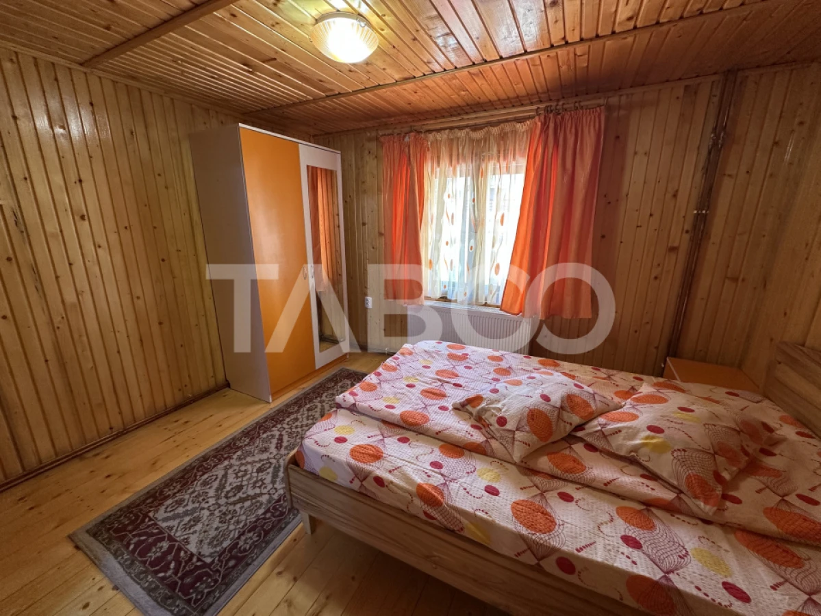 Cabana spatioasa la 5 km de Partia Sureanu complet mobilata si utilata - 5