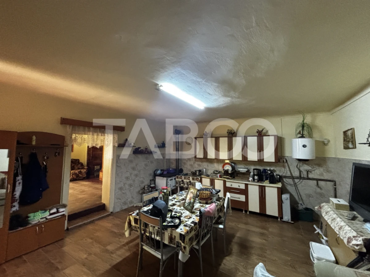 Casa cu gradina de vanzare si curte + pivnita zona Terezian Sibiu - 8