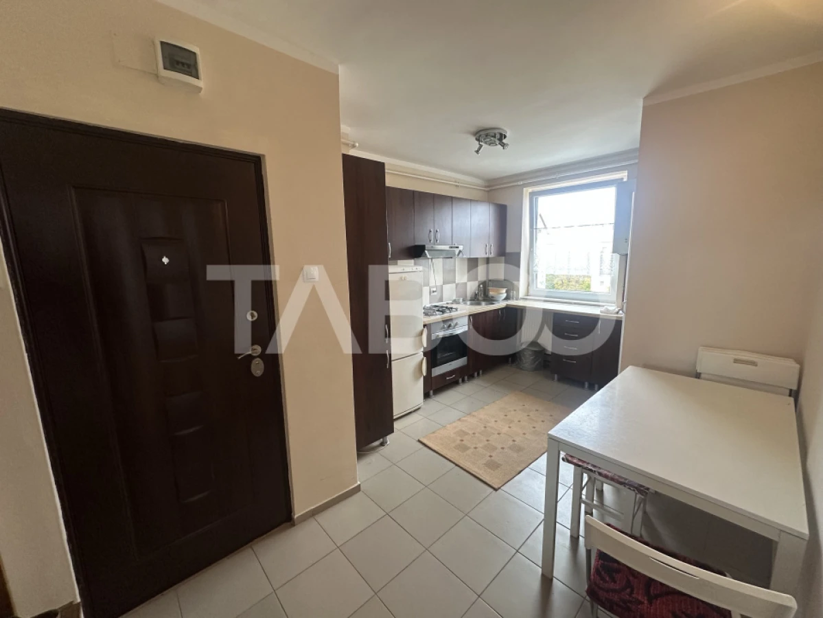 Apartament decomandat 3 camere etaj 4 zona Rahovei Sibiu - 8