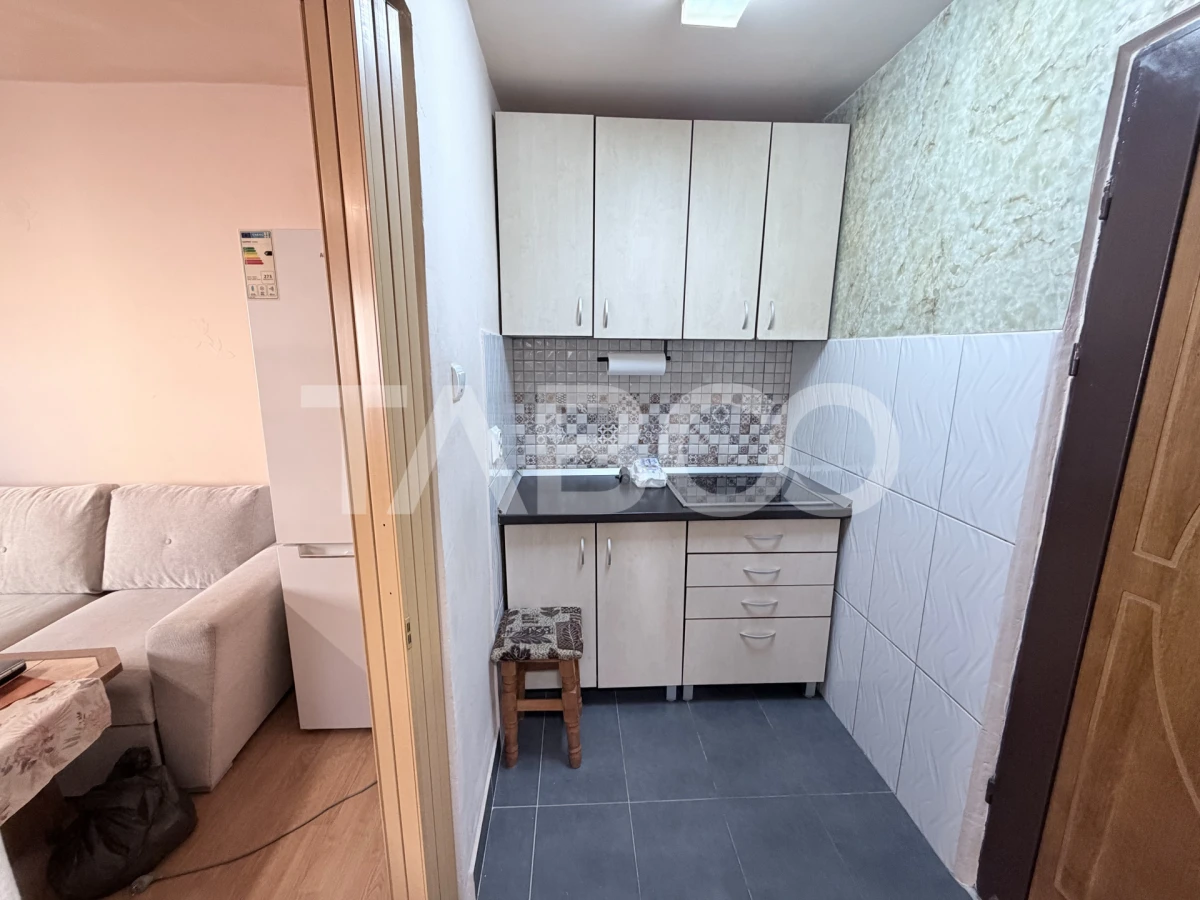 Garsoniera mobilata si utilata la etaj 2 zona Broscarie Sibiu - 4