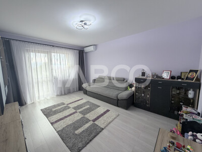 Apartament decomandat 4 camere 110 mp utili parcare privata Sura Mare