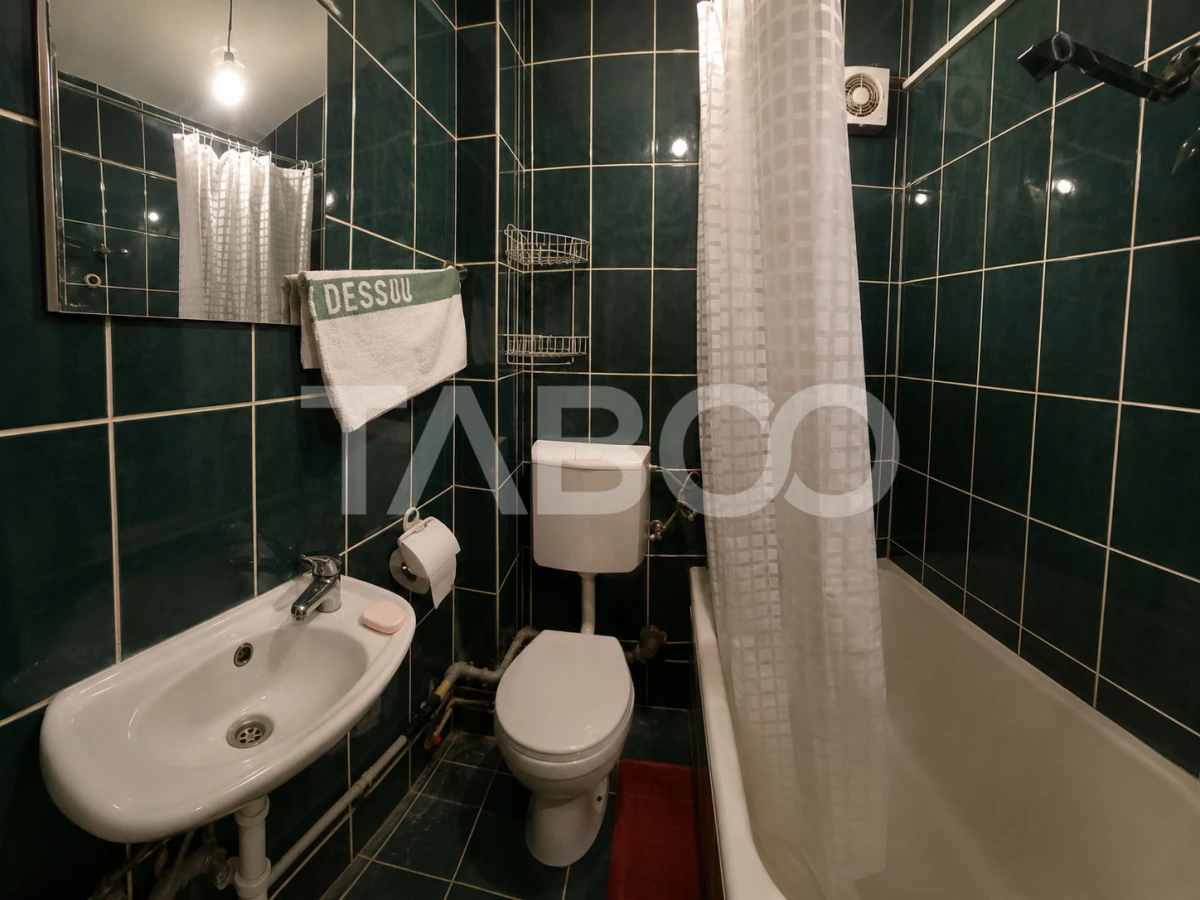 Apartament 3 camere de vanzare etaj intermediar Sibiu -chirias activ - 9