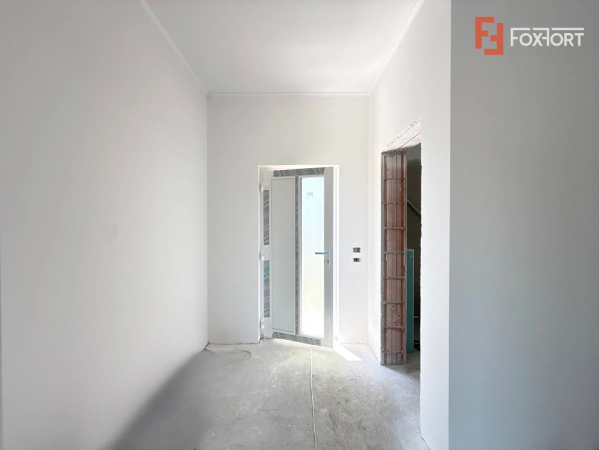 COMISION 0% Triplex cu 4 camere de vanzare in Sacalaz, zona Centrala - 8