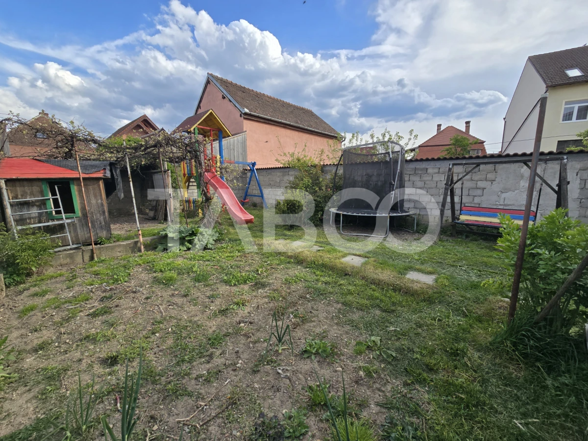 Casa mobilata de vanzare 150 mpu teren 450 mp garaj Piata Cluj Sibiu - 1