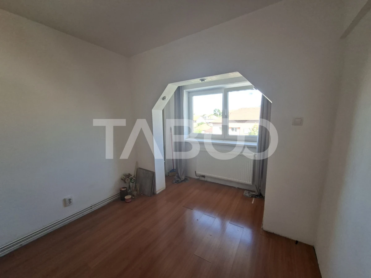 Apartament decomandat de vanzare 2 camere Strand etaj 4 acoperis - 6