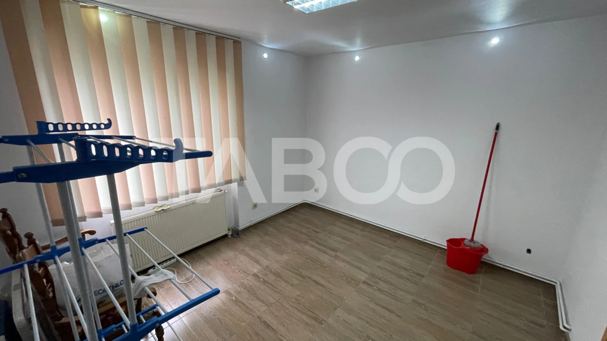 Spatiu birouri 50 mp zona Milea cu intrare din strada principala - 2