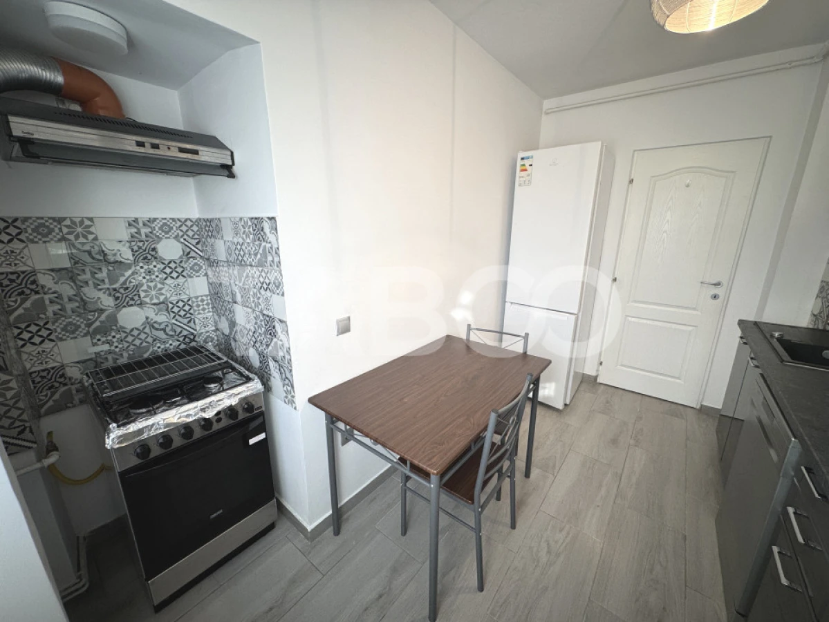 Apartament etaj 3 decomandat cu 3 camere 2 bai 2 balcoane Strand Sibiu - 7