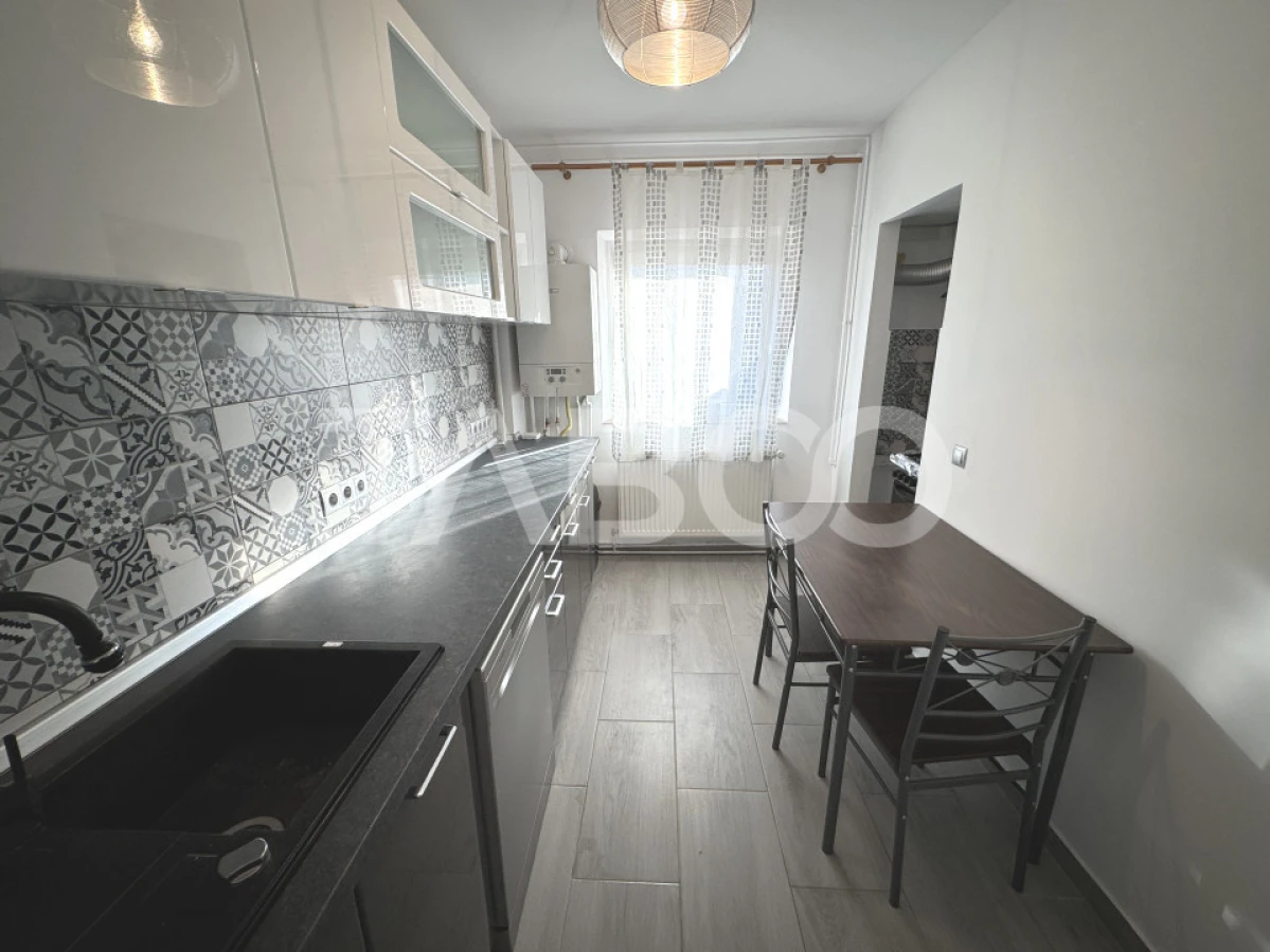 Apartament etaj 3 decomandat cu 3 camere 2 bai 2 balcoane Strand Sibiu - 3