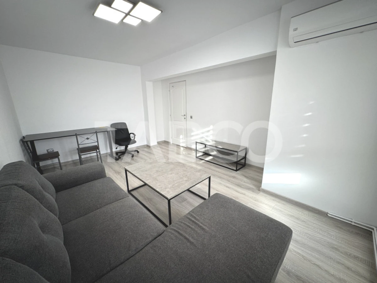 Apartament etaj 3 decomandat cu 3 camere 2 bai 2 balcoane Strand Sibiu - 2