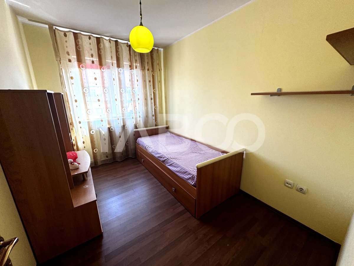 COMISION 0 - Apartament decomandat 4 camere 90 mpu Vasile Aaron Sibiu - 4