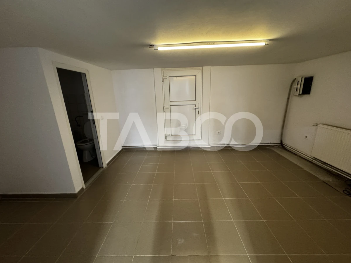 Spatiu comercial 4 camere 84 mpu doua intrari la strada Orasul de Jos - 6