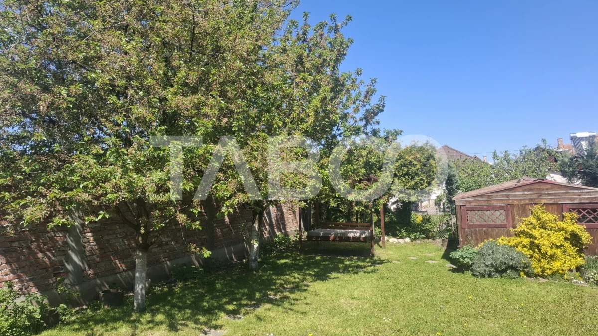 COMISION 0% Casa individuala de vanzare cu gradina acces auto si garaj - 1
