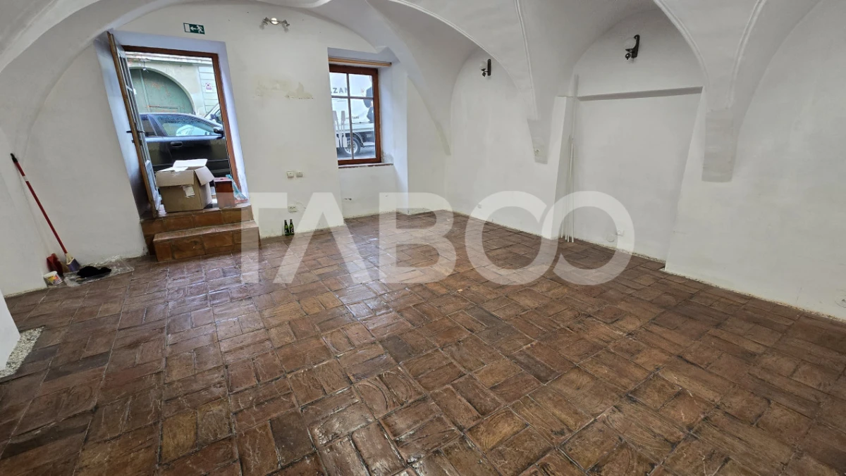 Spatiu comercial de vanzare in apropiere de Podul Minciunilor - 5