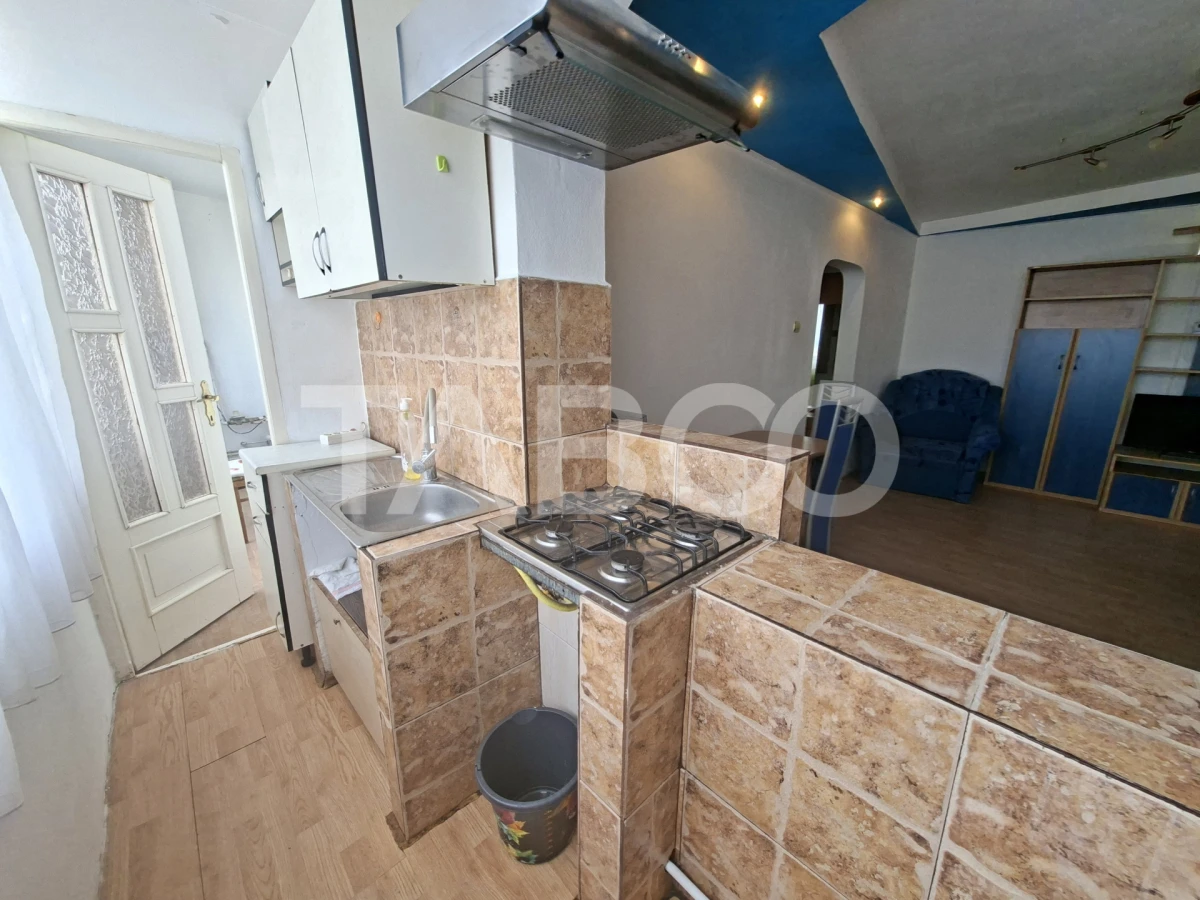 Apartament de vanzare cu 3 camere si balcon Mihai Viteazul numarul 23 - 9