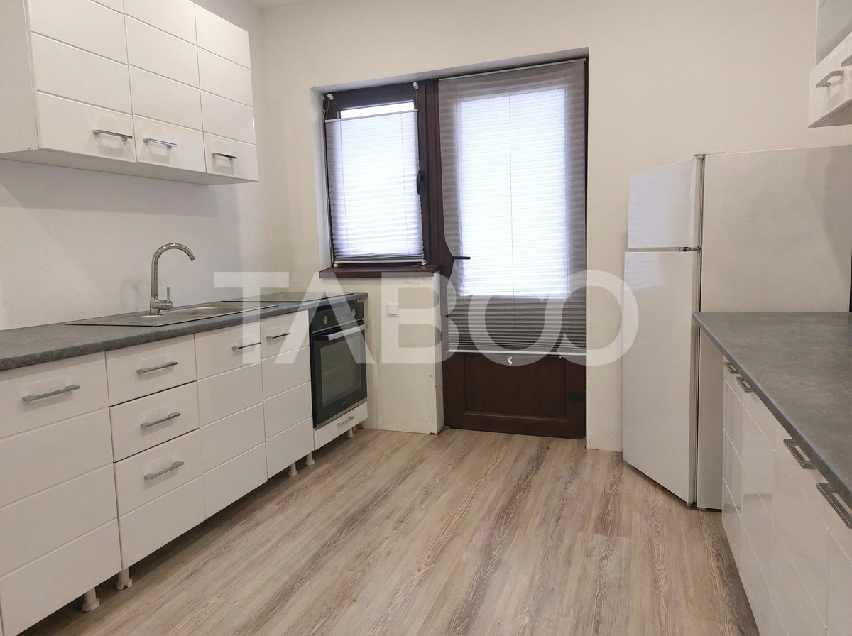 Casa individuala noua 4 camere P+M curte libera 416 Cisnadie - 2