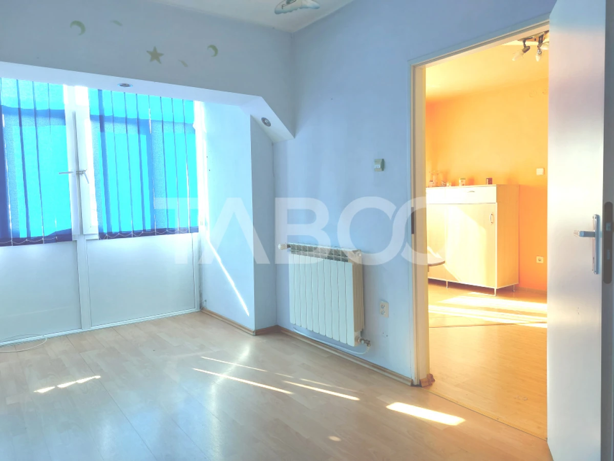 Pret Avantajos-Apartament 50 mpu 2 camere etaj 3 pivnita Cisnadie - 5