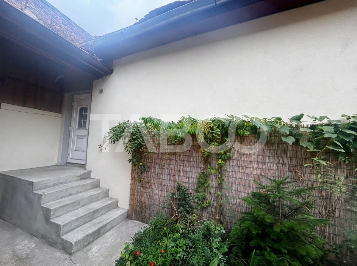 Apartament de vanzare cu 4 camere 110 mp Orasul de Jos Sibiu - 2