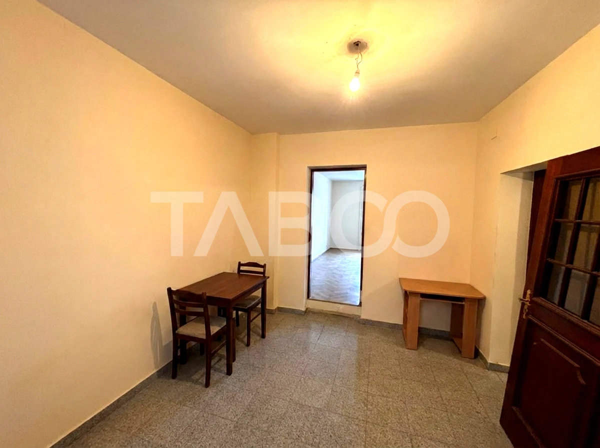 Apartament de vanzare cu 4 camere 110 mp Orasul de Jos Sibiu - 1