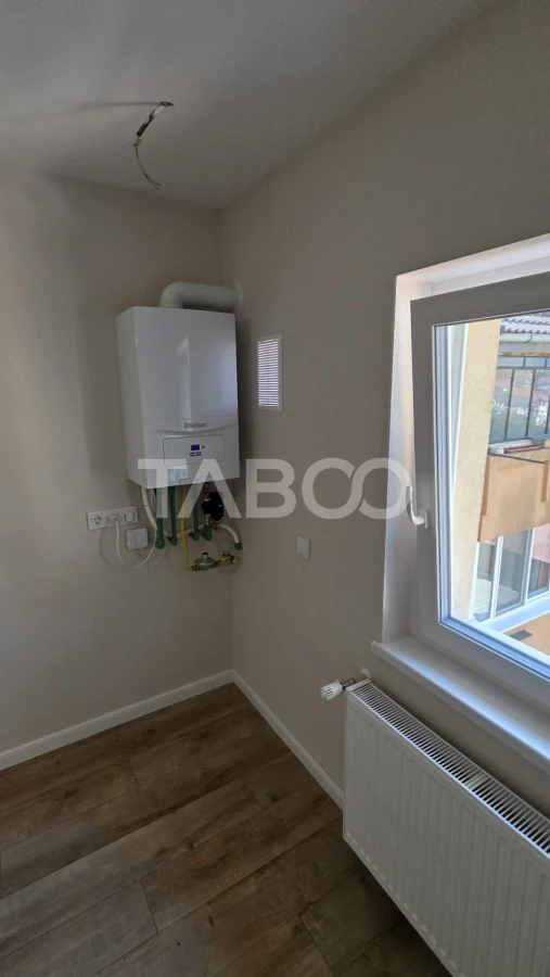 Apartament cu 3 camere central ultrafinisat de vanzare in Sebes - 6