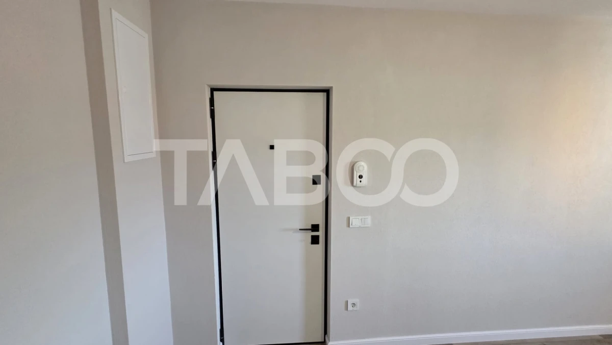 Apartament cu 3 camere central ultrafinisat de vanzare in Sebes - 4