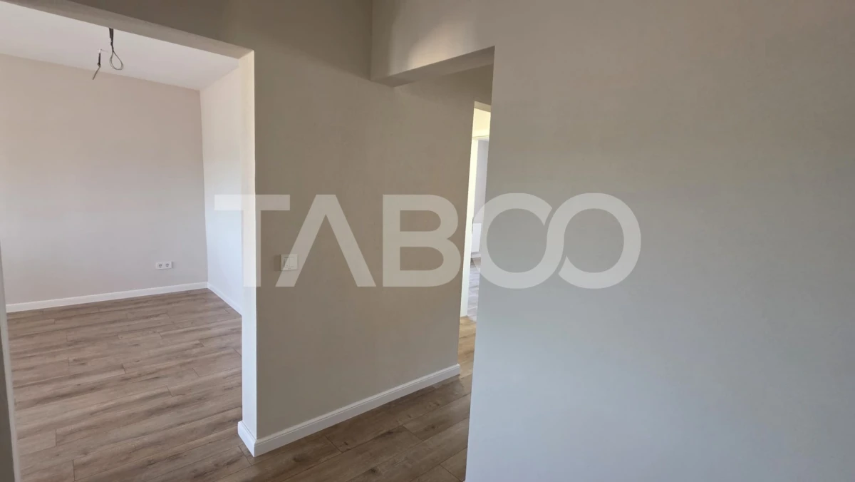 Apartament cu 3 camere central ultrafinisat de vanzare in Sebes - 3