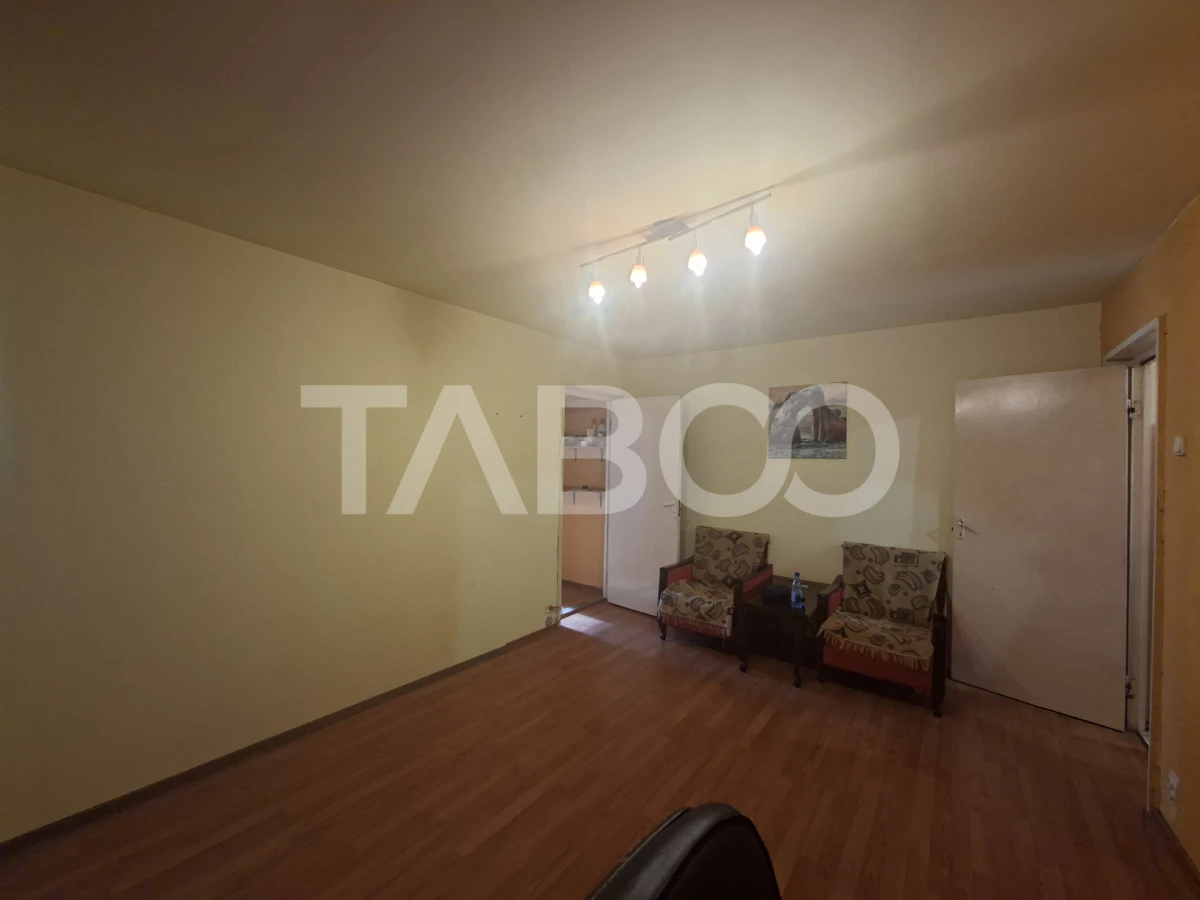 Apartament de vanzare 2 camere si pivnita parter inalt Rahovei Sibiu - 9