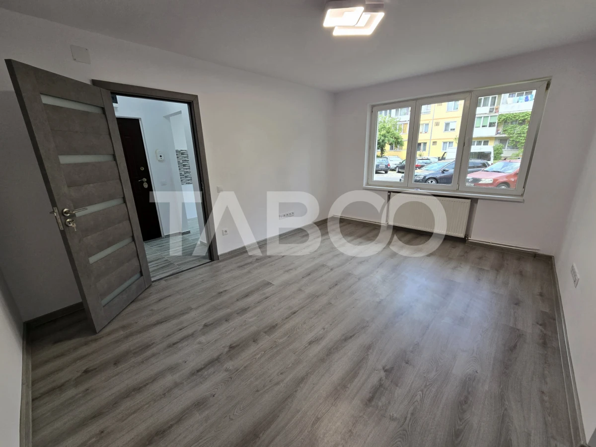 Apartament 2 camere de vanzare 47 utili renovat complet Terezian Sibiu - 2