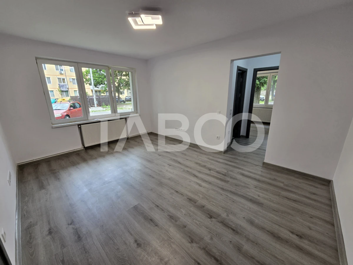Apartament 2 camere de vanzare 47 utili renovat complet Terezian Sibiu - 1