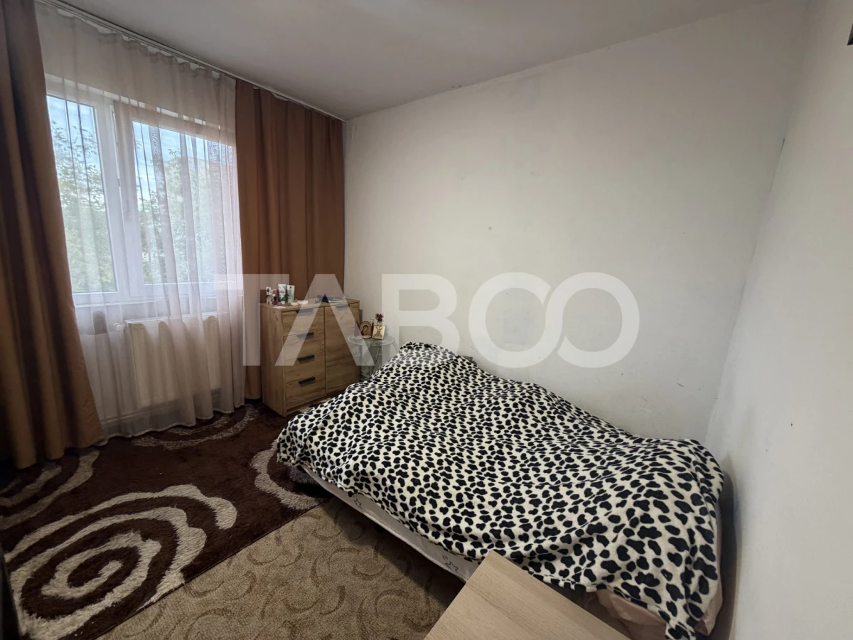 Apartament de inchiriat 2 camere semidecomandat etaj 4 mobilat utilat - 3