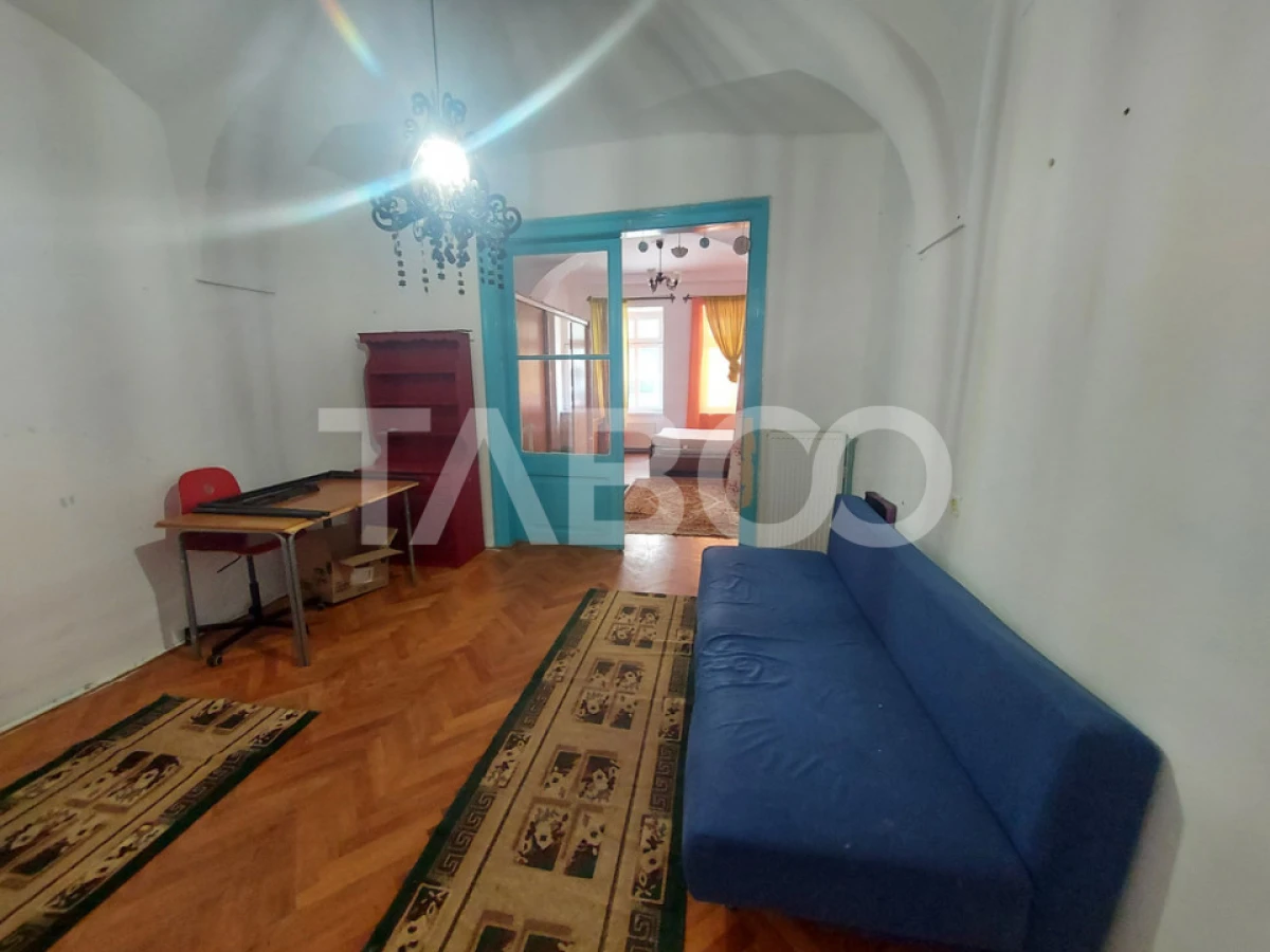 Apartament de vanzare 2 camere 68 mpu pivnita in Centrul Istoric Sibiu - 3