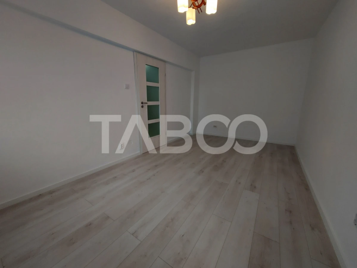 Apartament de vanzare decoamandat renovat 2025 zona Rahovei in Sibiu - 2