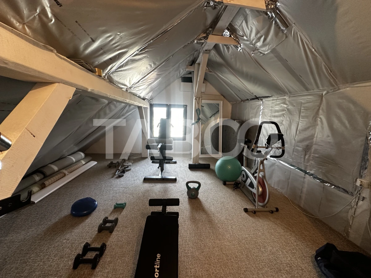 Apartament decomandat de vanzare 55 mpu 2 camere pod in Selimbar - 8