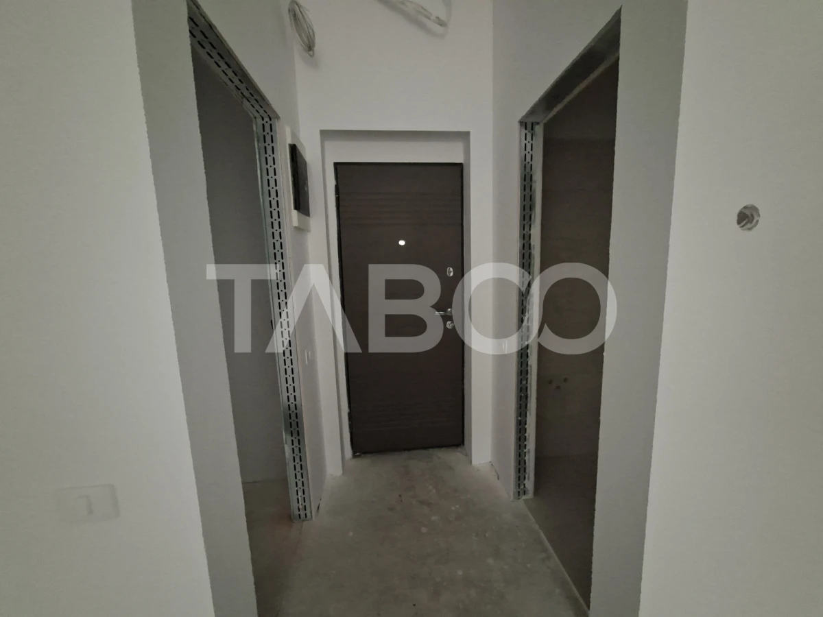Apartament de vanzare 3 camere 3 bai zona centrala - predare la ALB - 8