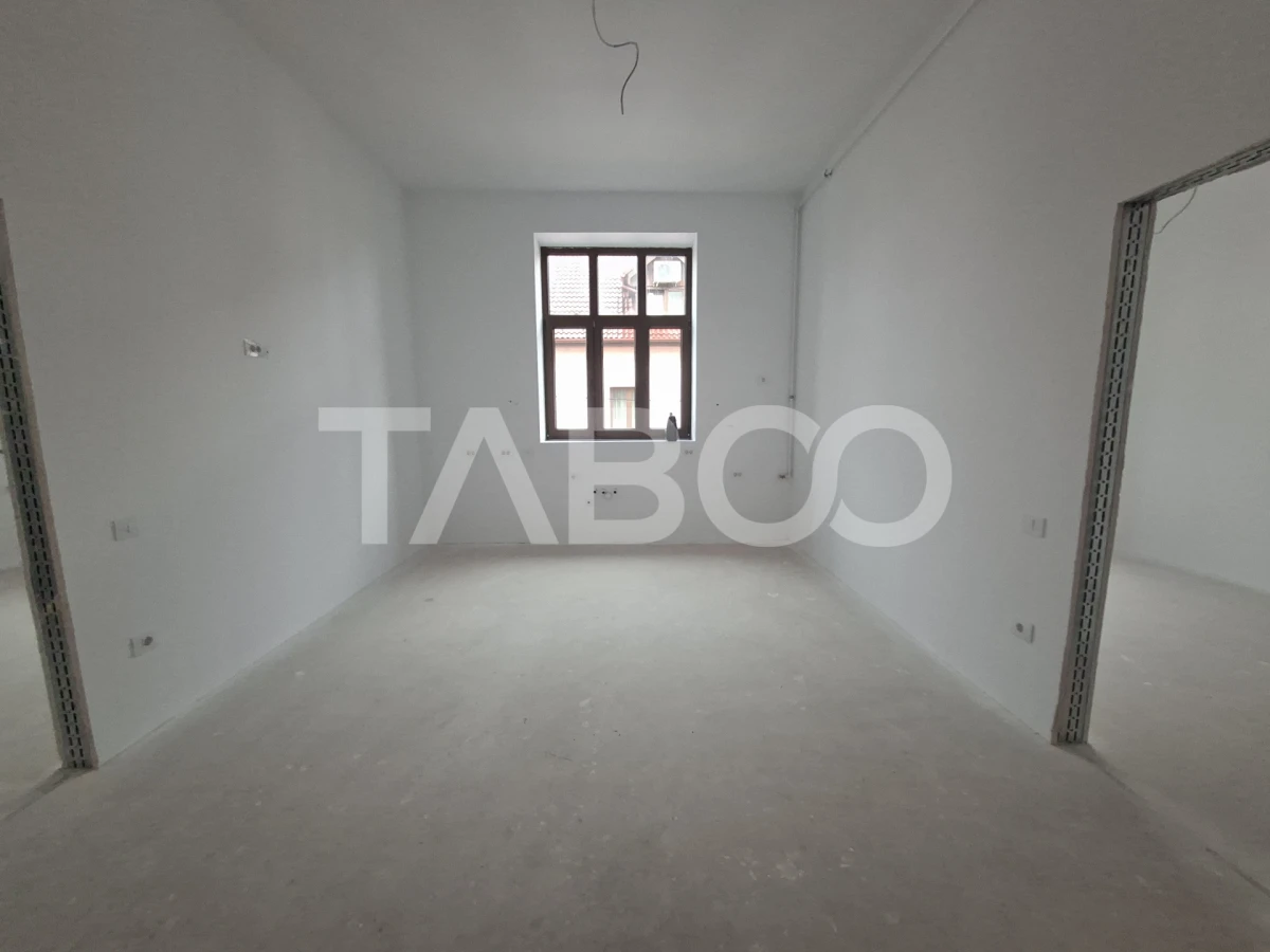 Apartament de vanzare 3 camere 3 bai zona centrala - predare la ALB - 3